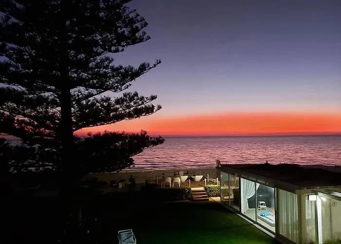 Hotel Ping Pong: Suitebeach B&B And Resort