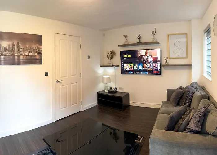 Amersham Park Apartment