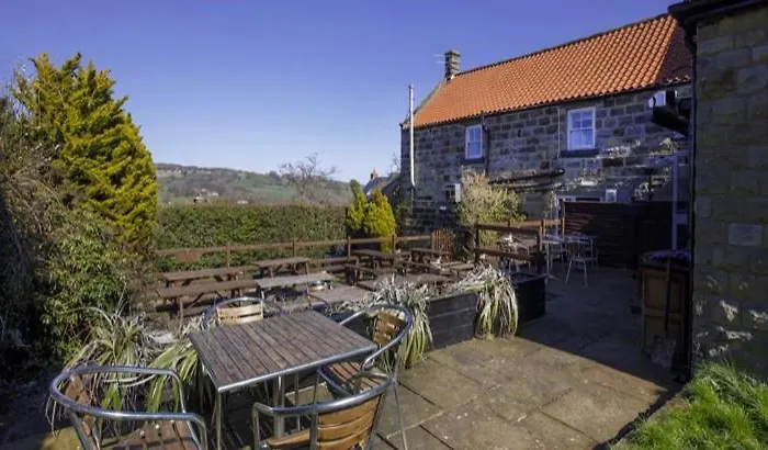 4 star hotel: The Plough