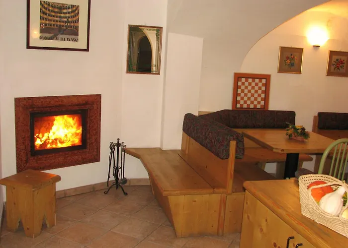 Hotel con piscina: Albergo Neni