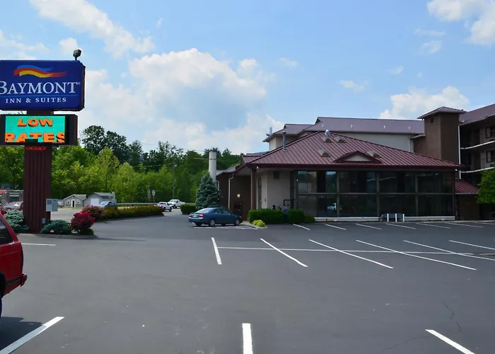 Baymont By Wyndham Pigeon Forge Near Island Drive