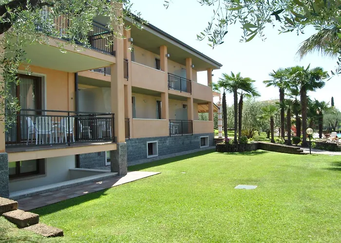 Hotels with pool Villa Olivo Resort 3S