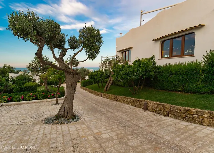 Baia Delphis Resort