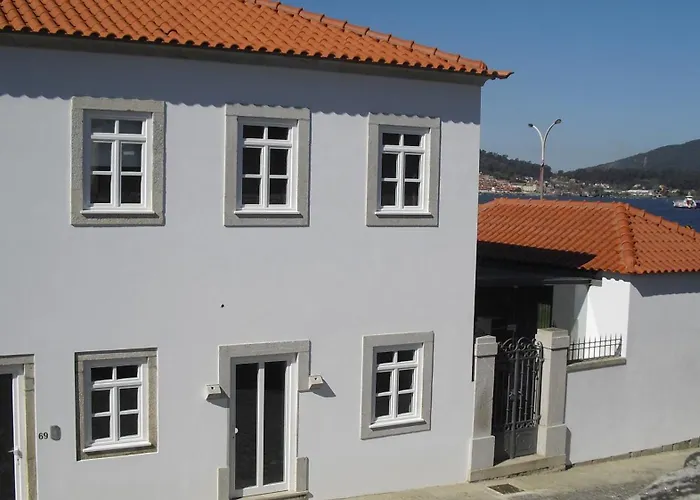 Hotel com vista: Muralha De Caminha
