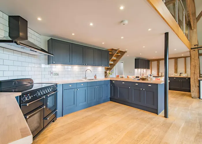 Great Higham Barn Complex By Bloom Stays