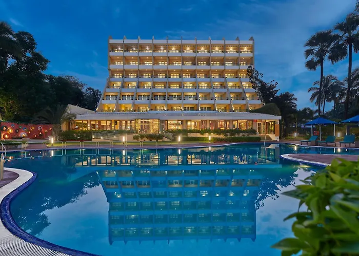 4 star hotel: The Resort