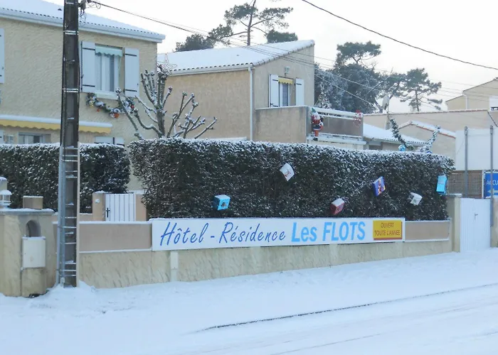 Hôtel avec tennis: Hôtel Résidence Les Flots