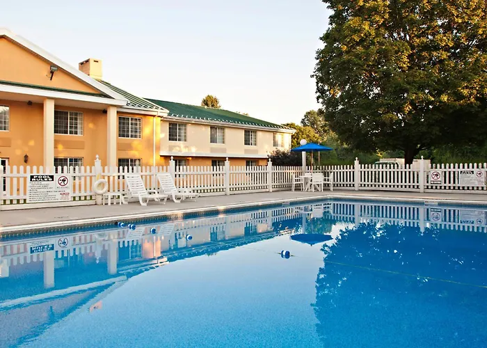 Baymont By Wyndham