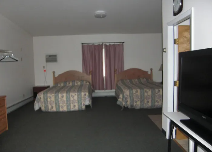 Motel: Borealis Inn