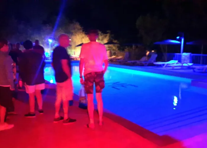 Hôtel 3 étoiles: Camping&Hôtel Le Calme