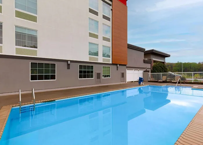 Family Hotel: La Quinta By Wyndham Knoxville Central Papermill