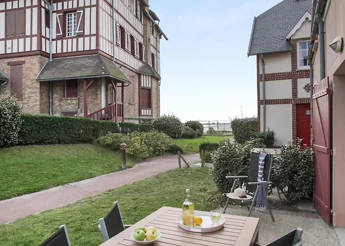 Pierre & Vacances Premium Residence De La Plage
