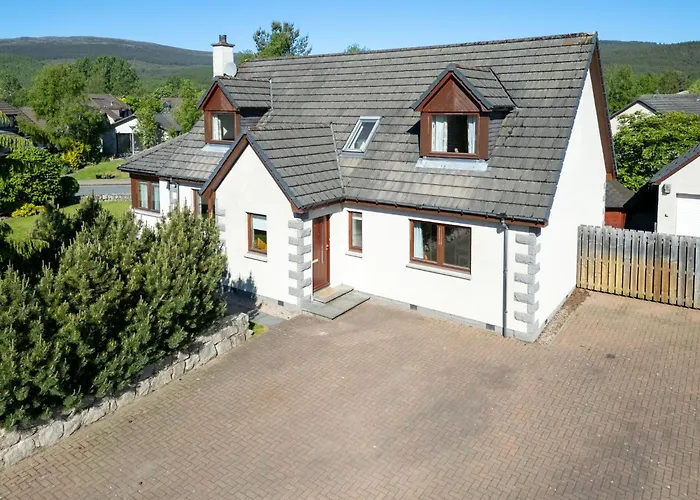 Villa: Villa Craigmore Lodge By Interhome