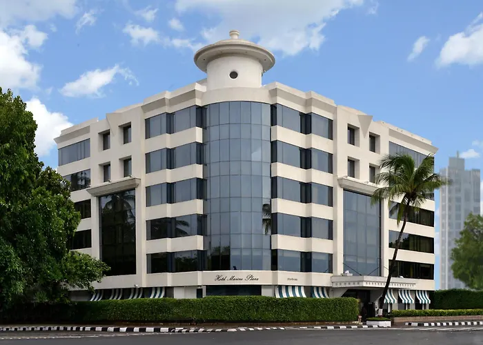 Luxury hotel only: Hotel Marine Plaza