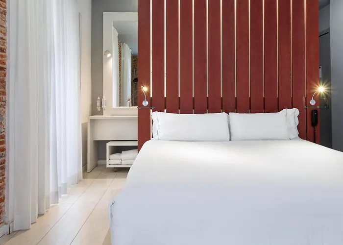 5 star hotels B&B Madrid Centro Fuencarral 52