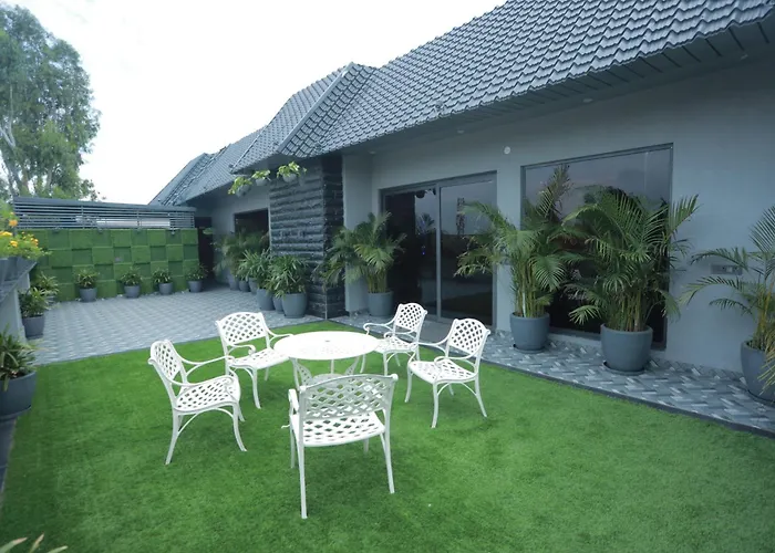 Ovel Hotel