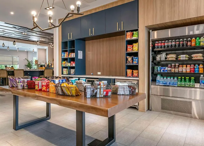 Hotel: Cambria Hotel Orlando Airport