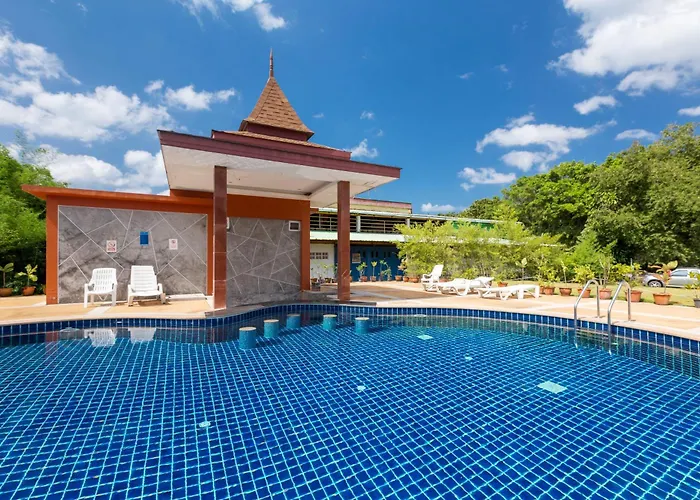 Hotel with pool: Diamond Place Ao Nang