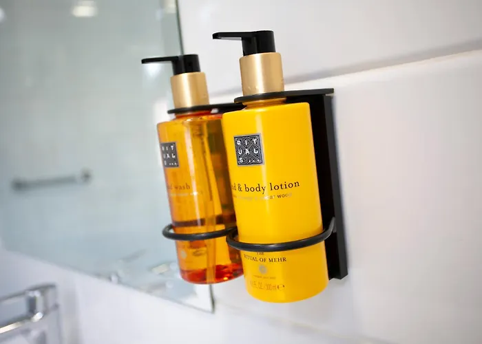 Resort: Casual De Las Olas San Sebastian