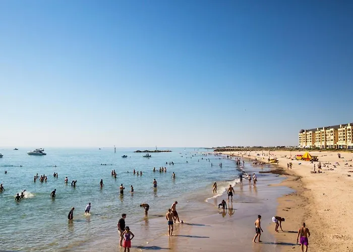 Vacation rental: Glenelg Holiday Apartments-Broadway Meters To The Beach Free Parking