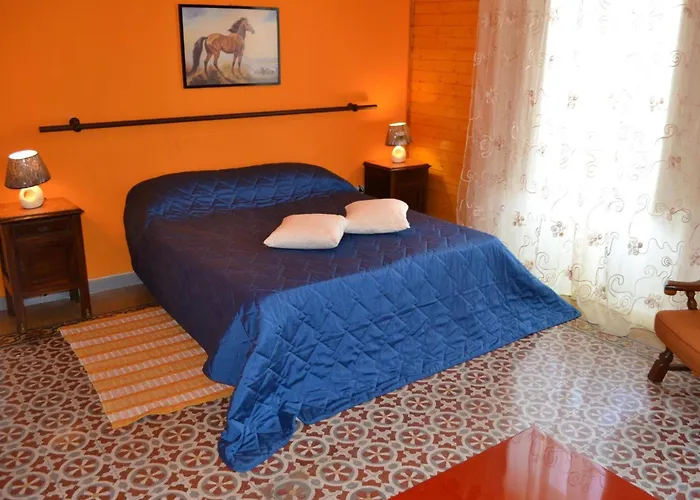 B&B Salinas
