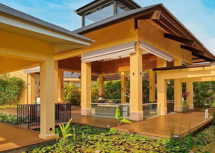 Luxury hotel only: Tropical Retreat By Zuper