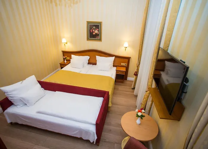Guest house: Pension Opera Suites I Self Check In