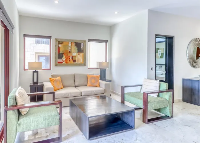 Hotel near College: Residences El Faro, Surf 201