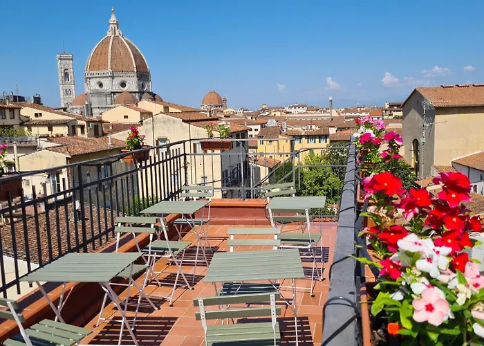 Zelfbediening: Hotel Cardinal Of Florence - Recommended For Ages 25 To 55