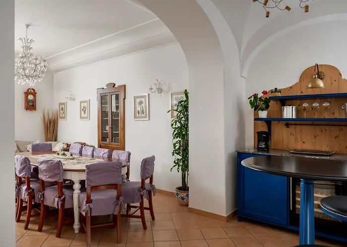 Lodge: Villa Degli Dei Luxury House