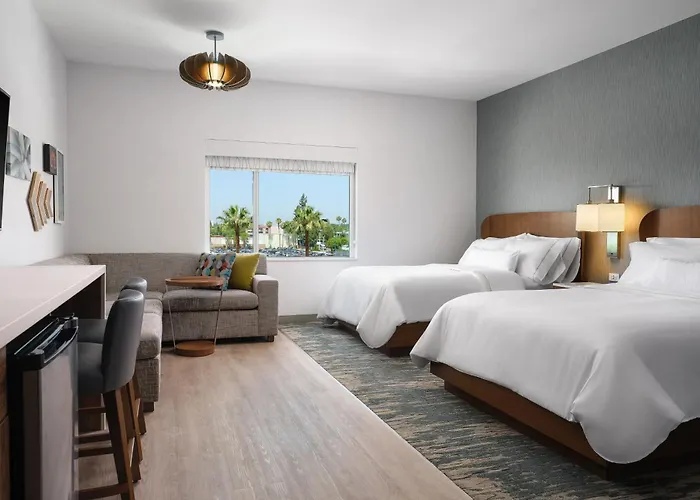 Family Hotel: Element Anaheim Resort Convention Center