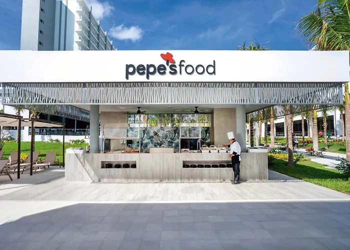 Luxury hotel only: Riu Palace Kukulkan (Adults Only)