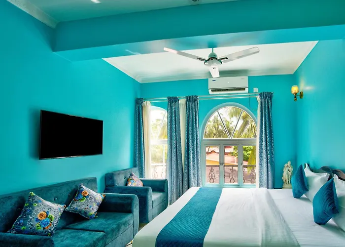 Candolim Beach White Residency