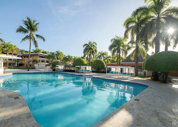 Hotel with pool: Iberostar Waves Costa Dorada