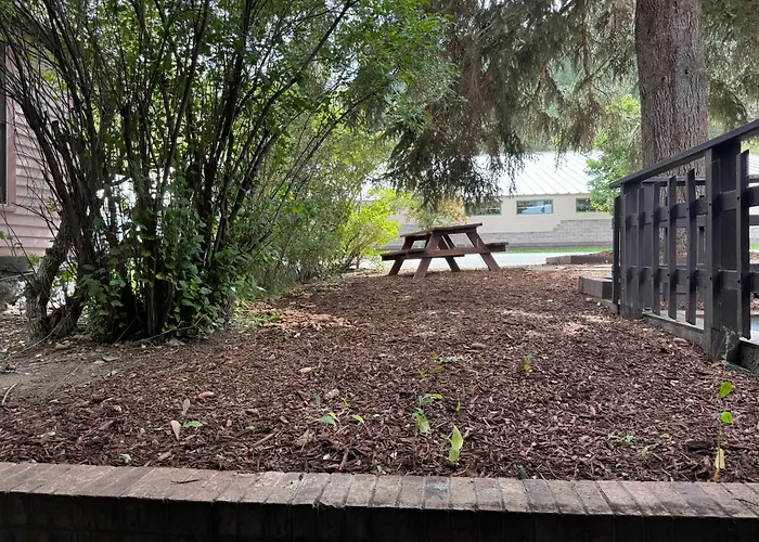 Pool Villa: Shadow Mountain Lodge