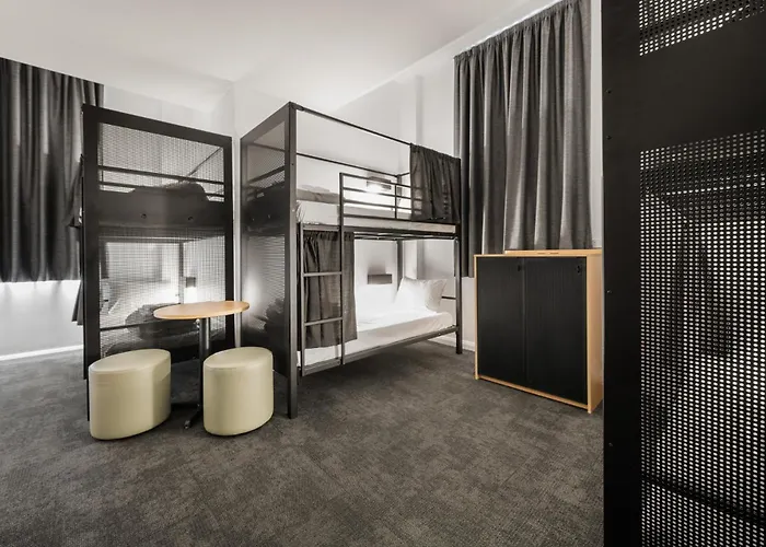 Hotel pres du College: Yha Sydney Central