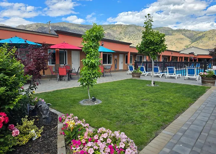 Family resorts Sahara Courtyard Inn & Suites Osoyoos