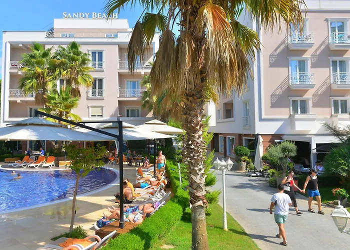 Central hotel: Sandy Beach Resort