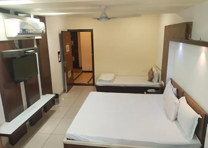 Hotel Kalinga Lake View
