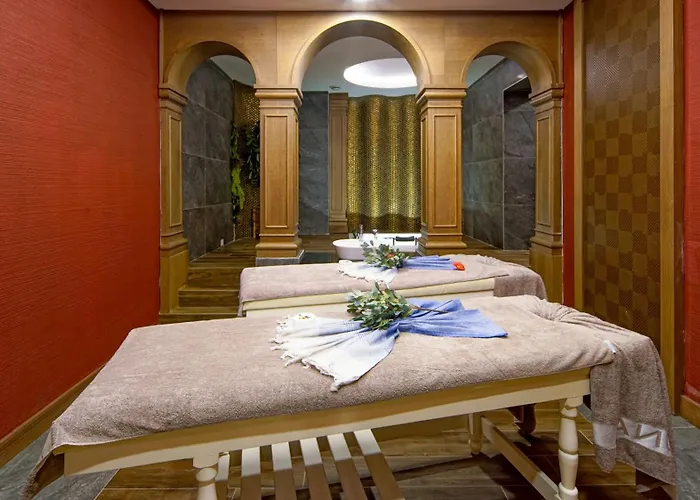 Hotel dichtbij College: Side Stella Elite Resort & Spa - Adults Only