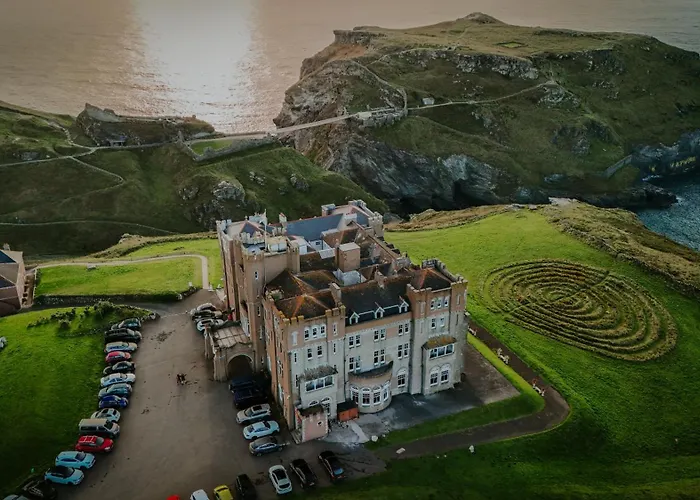 Beach hotel: Camelot Castle Hotel