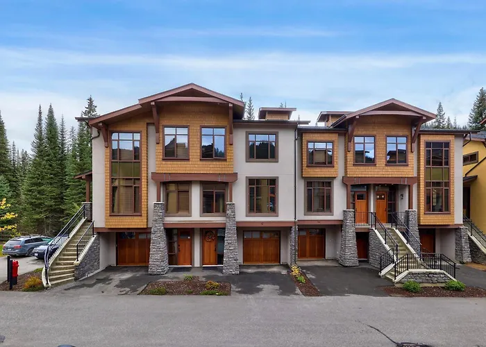 17 Village Walk Bc
