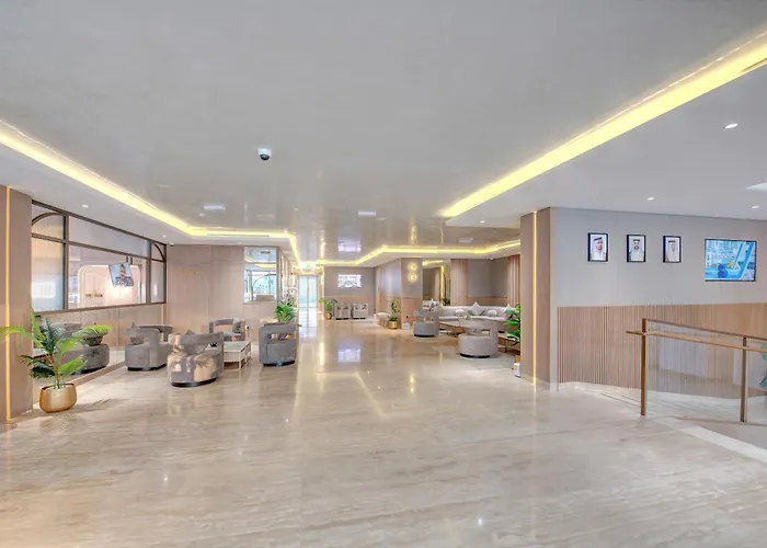 Hotel: Regency Luxury Suites