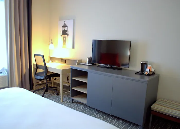 Cheap hotels Country Inn & Suites By Radisson, Port Clinton, Oh