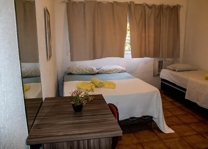 Alojamento com o café da manhã Apenas: Casa do Meio Pousada