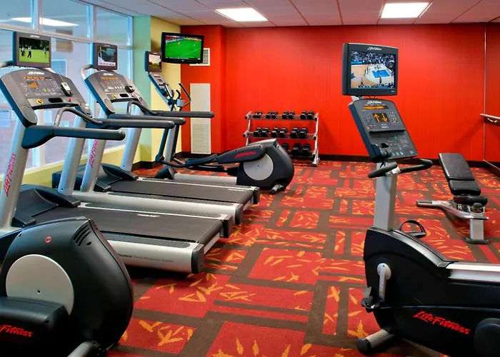 Courtyard By Marriott