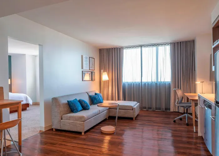 Element Fort Lauderdale Downtown