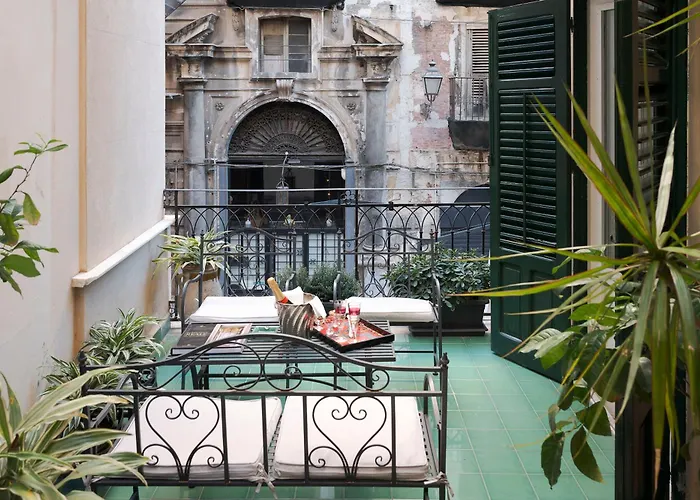 Palazzo Arone dei Baroni di Valentino