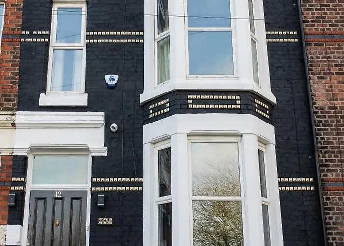 Guest house: Home At 42 Arkles Lane Anfield