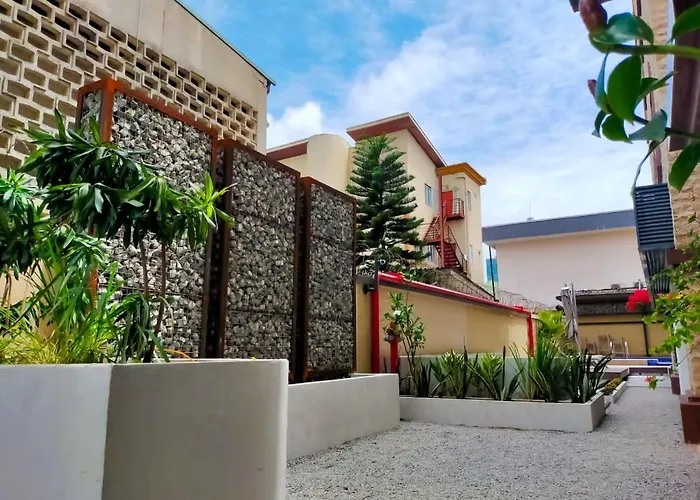 3 star hotel: Catherine Villa